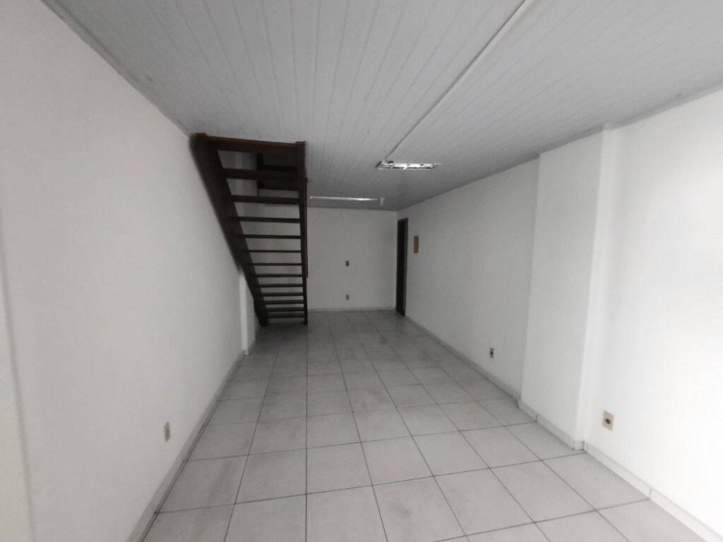 LOJA COMERCIAL PARA LOCAÇÃO NO CENTRO DE CABO FRIO/RJ