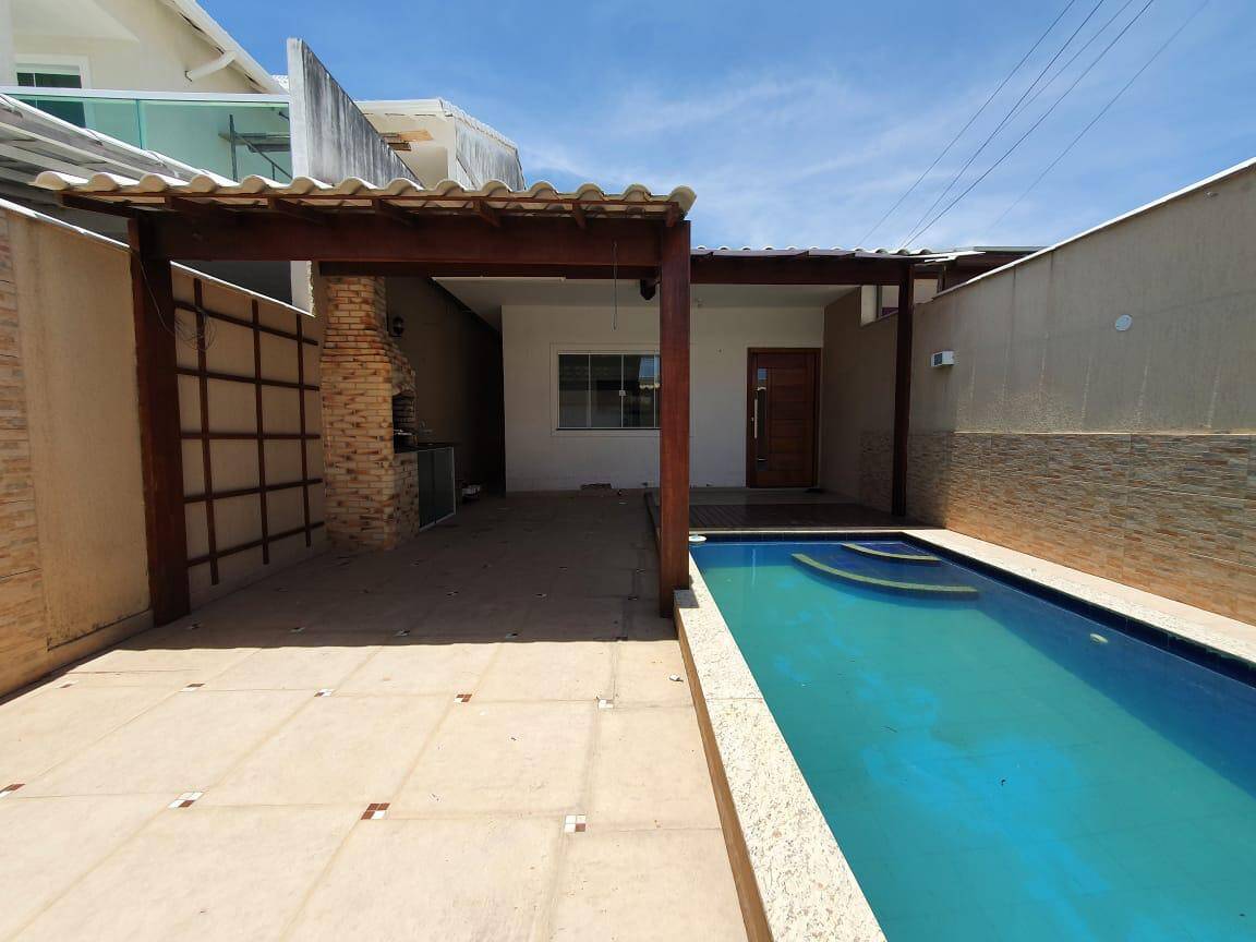 CASA ESPETACULAR COM 3 QUARTOS À VENDA EM NOVA SÃO PEDRO!!