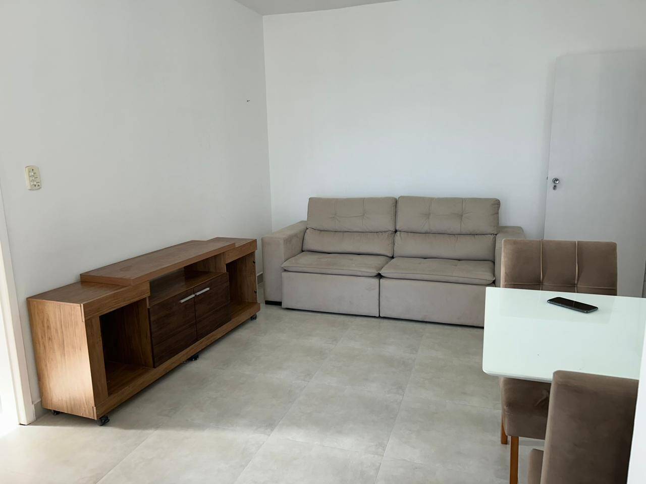 Apartamento para alugar com 2 quartos, 82m² - Foto 5