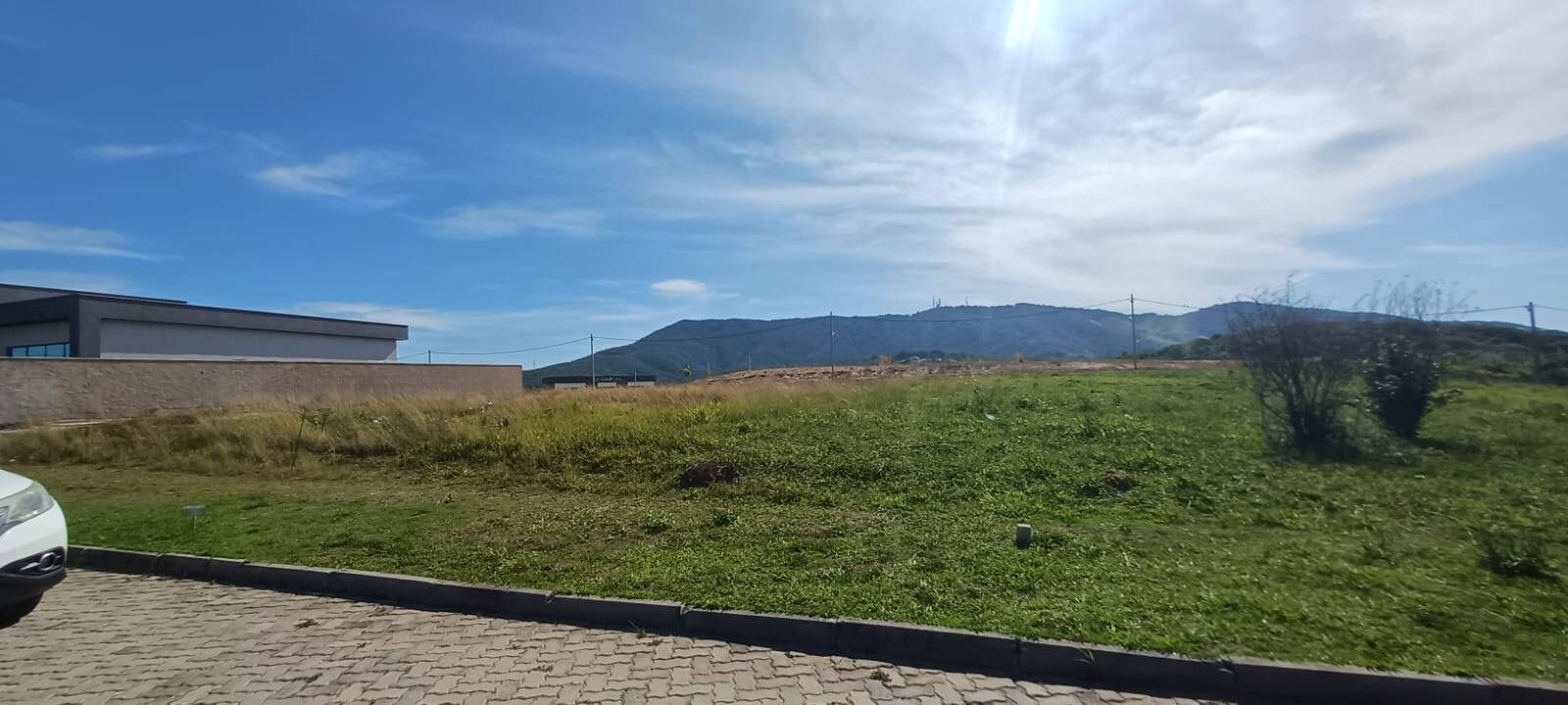 TERRENO À VENDA – CONDOMÍNIO RIVIERA CLASSIC RESORT- SÃO PEDRO DA ALDEIA/RJ