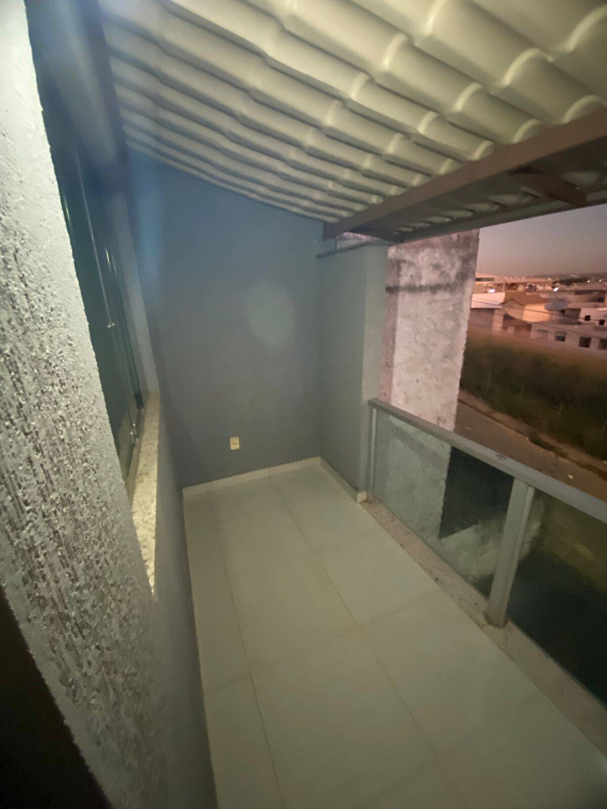TRIPLEX À VENDA EM LOCALIZAÇÃO PRIVILEGIADA – (CABRAL), CONTAGEM/MG