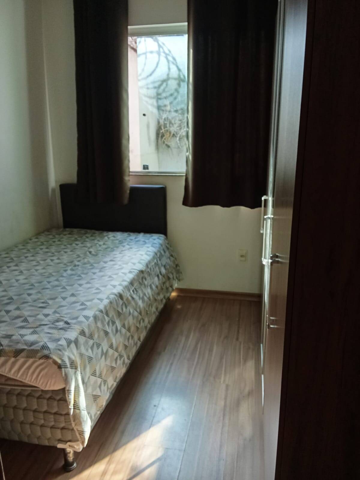 TRIPLEX À VENDA EM LOCALIZAÇÃO PRIVILEGIADA – (CABRAL), CONTAGEM/MG