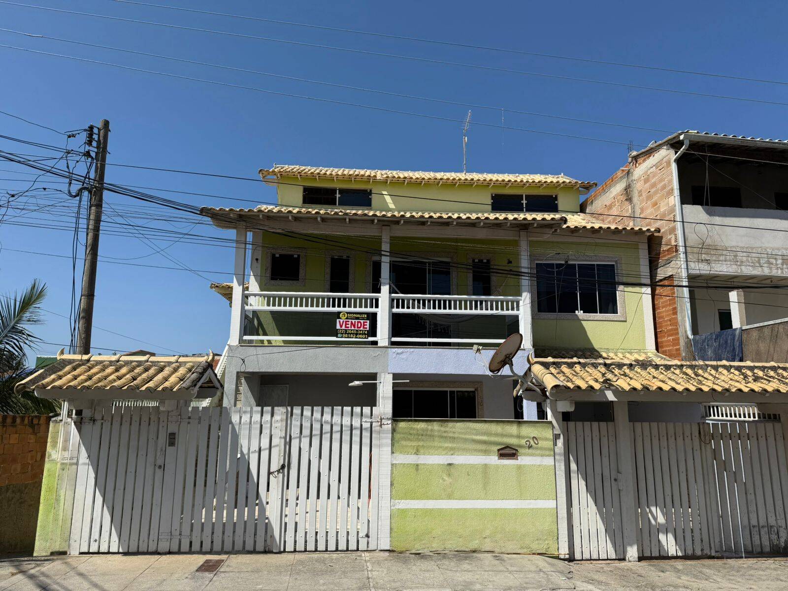 VENDE-SE CASA INDEPENDENTE NO BAIRRO DO PERÓ – CABO FRIO/RJ