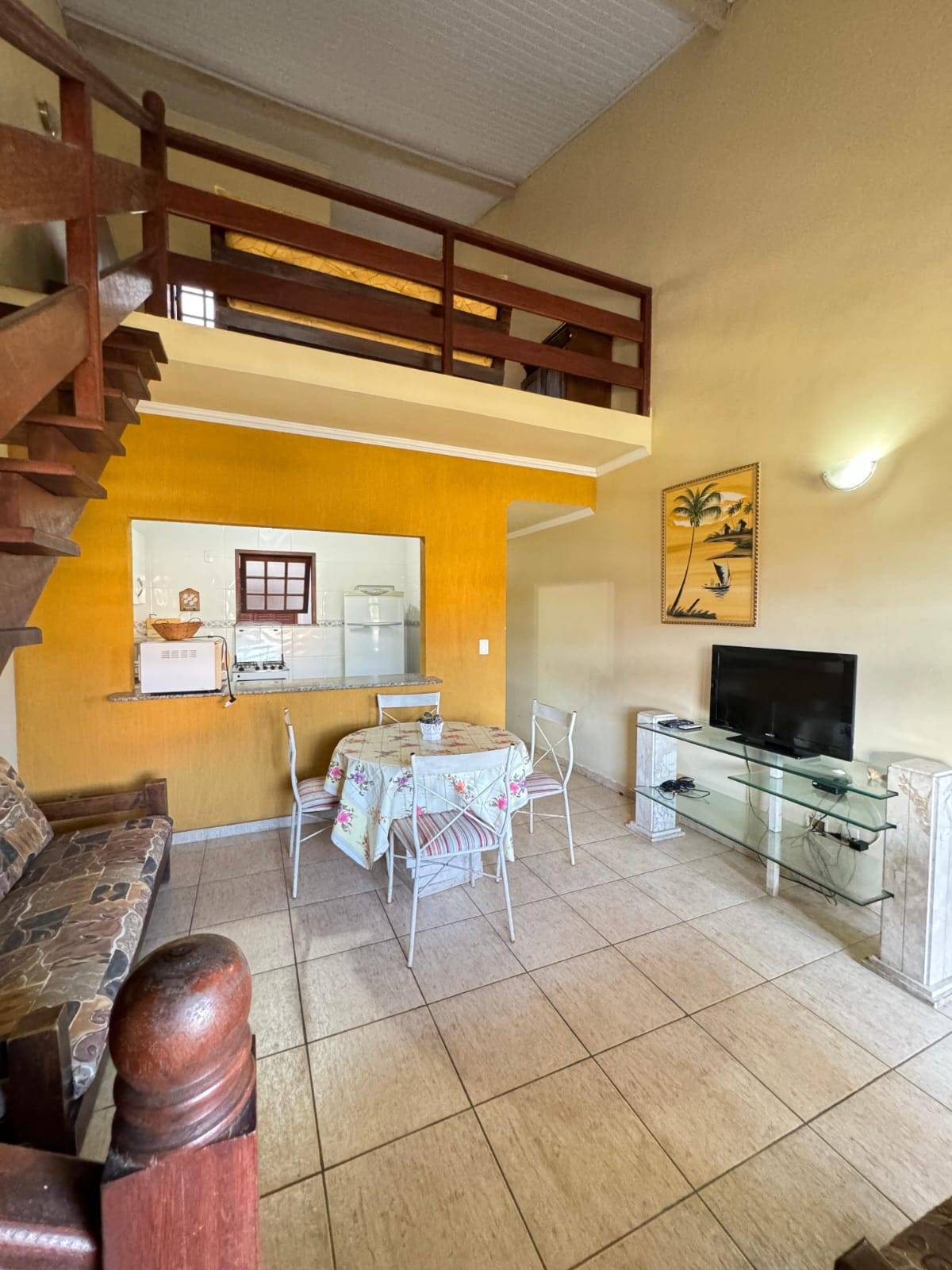APARTAMENTO DUPLEX ESPAÇOSO NO PERÓ DE 04 QUARTOS EM CABO FRIO/RJ