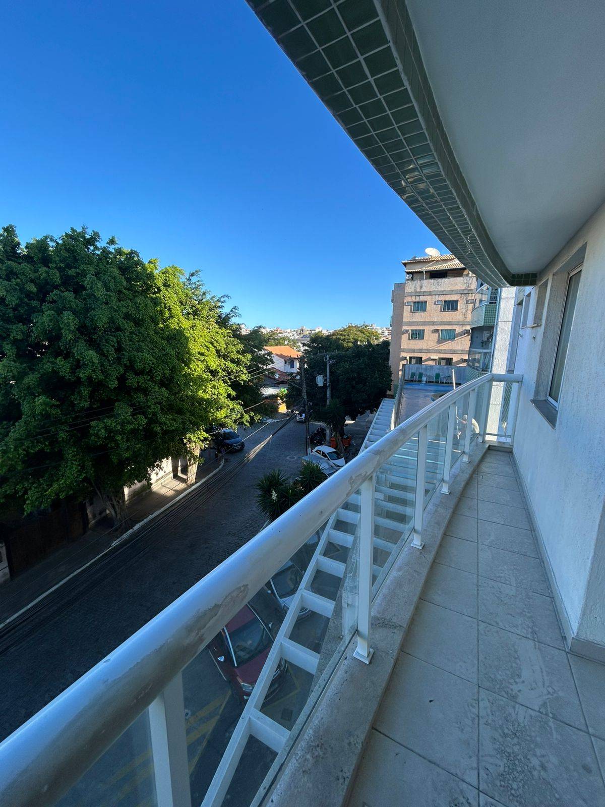 APARTAMENTO COM 03 QUARTOS À VENDA NO PARQUE RIVIERA - CABO FRIO/RJ
