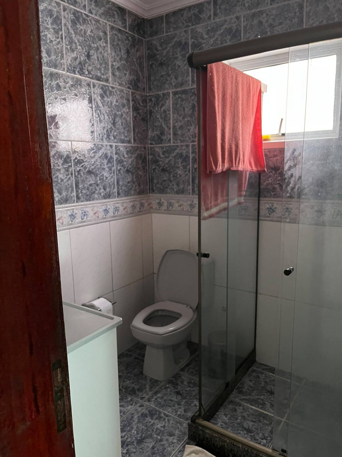 CASA Á VENDA DUPLEX COM 03 QUARTOS INDEPENDENTE NO FOGUETE, CABO FRIO-RJ