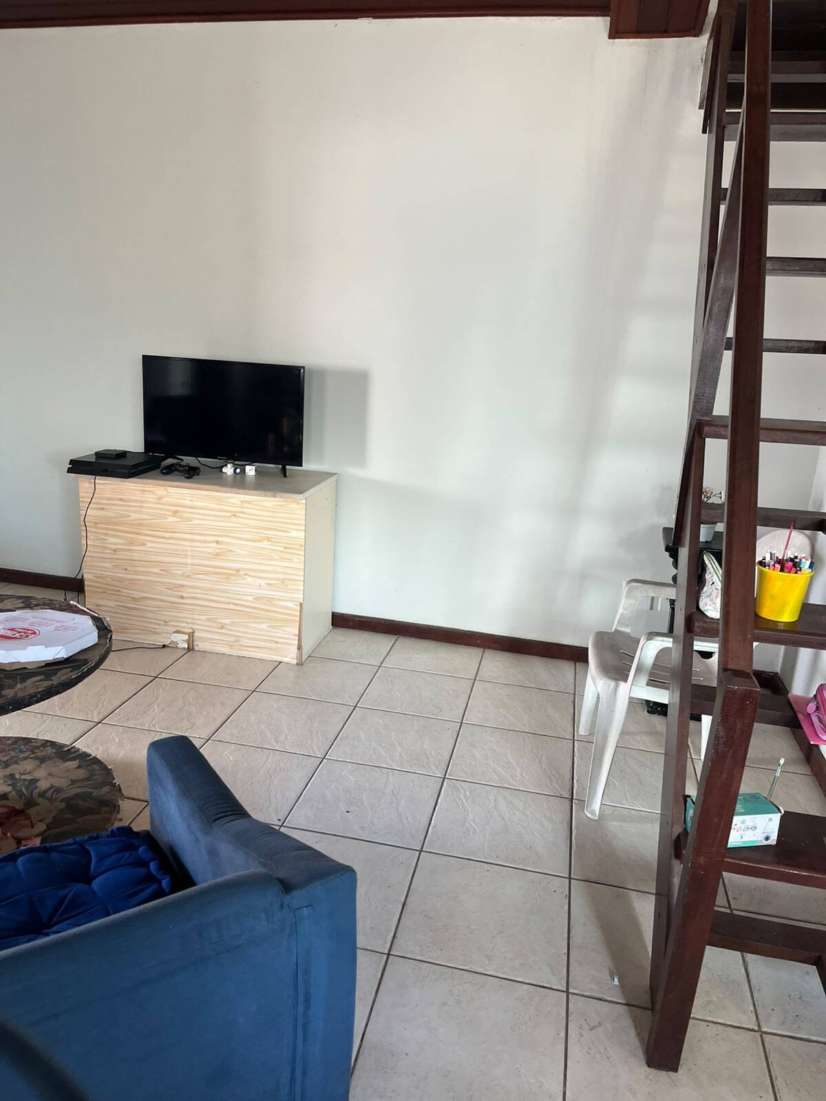 CASA Á VENDA DUPLEX COM 03 QUARTOS INDEPENDENTE NO FOGUETE, CABO FRIO-RJ