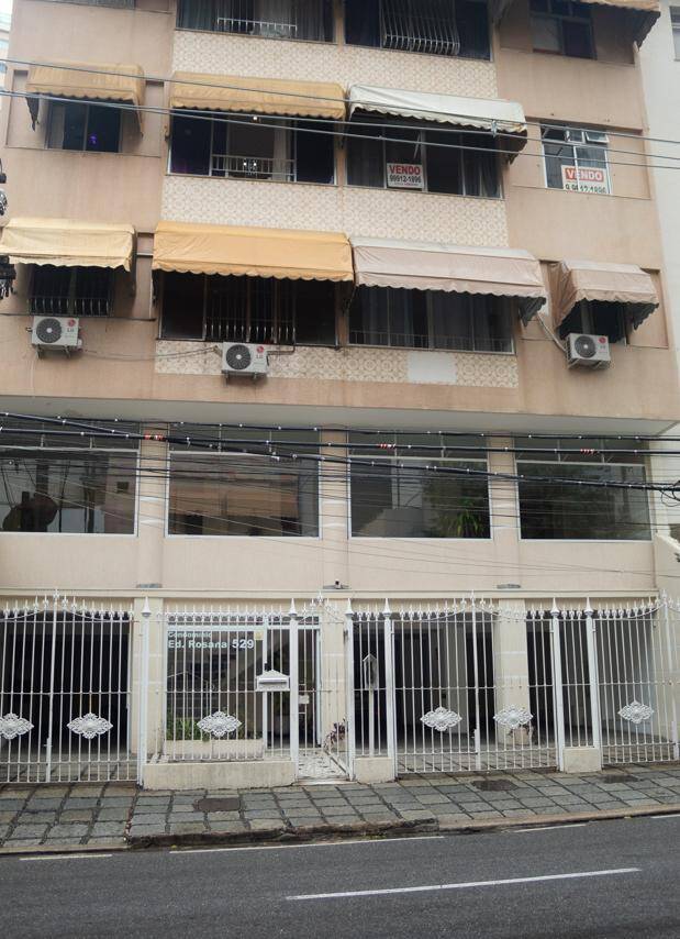 APARTAMENTO Á VENDA COM 01 QUARTO EM CONDOMÍNIO NO ICARAÍ, NITEROÍ, RJ