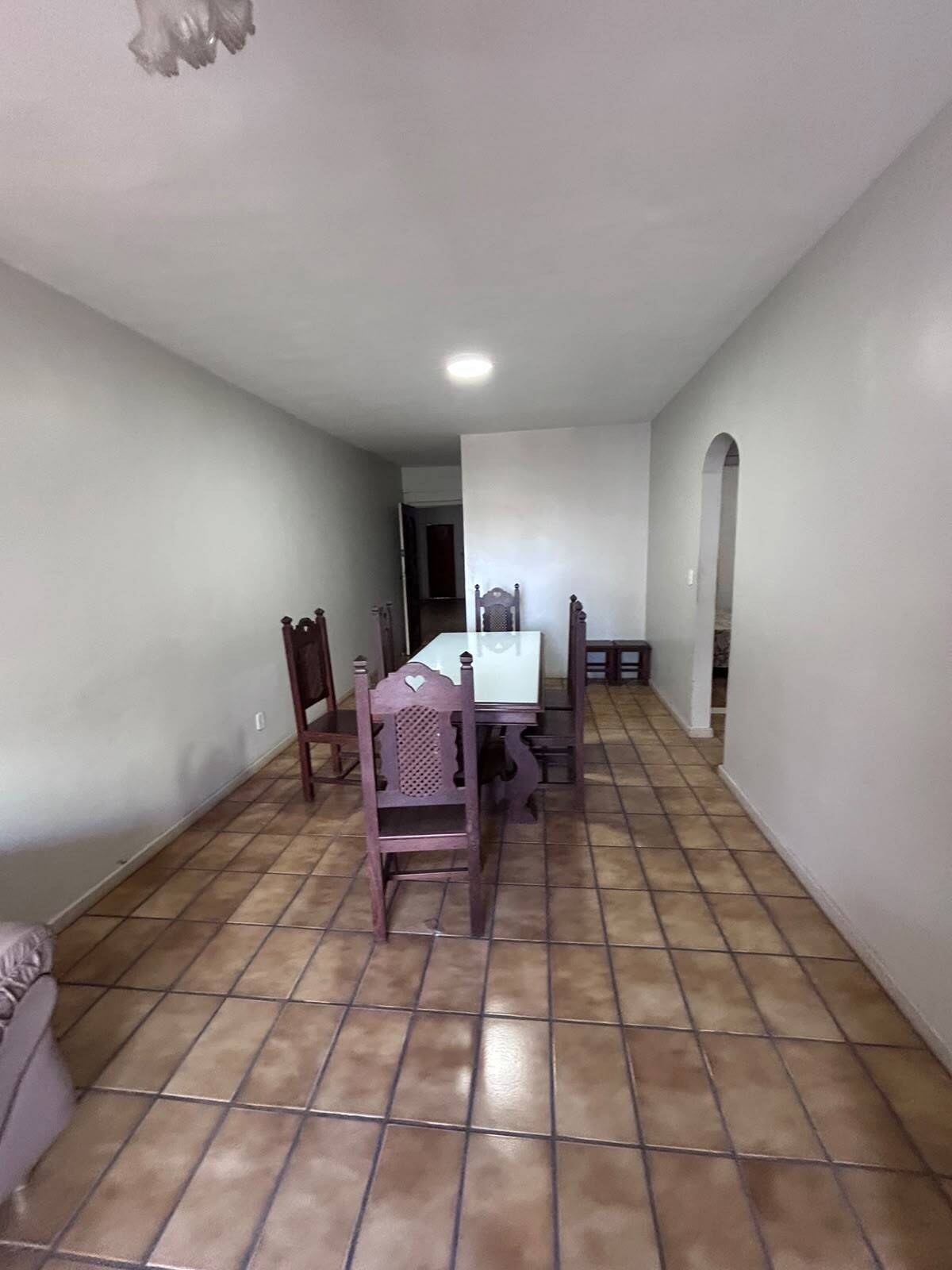 APARTAMENTO Á VENDA COM 02 QUARTOS NA VILA NOVA EM CABO FRIO,RJ