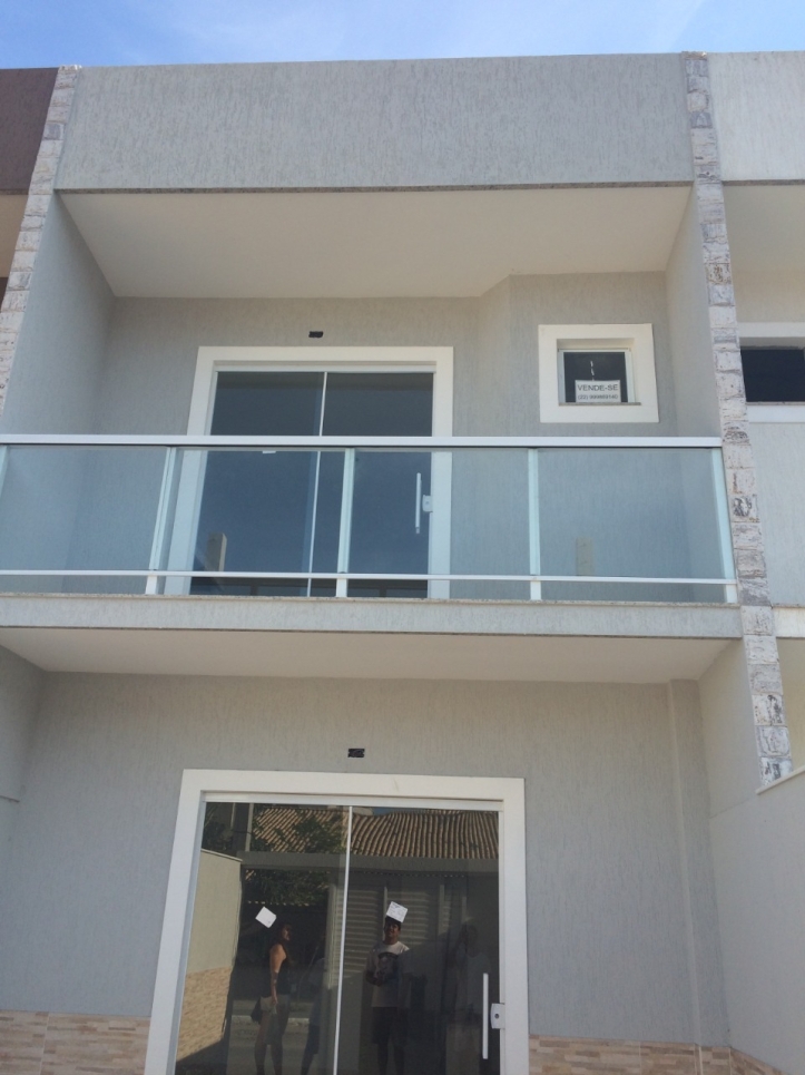 CASA ESPAÇOSA DE 2 QUARTOS COM SUÍTES, PERÓ - CABO FRIO/RJ