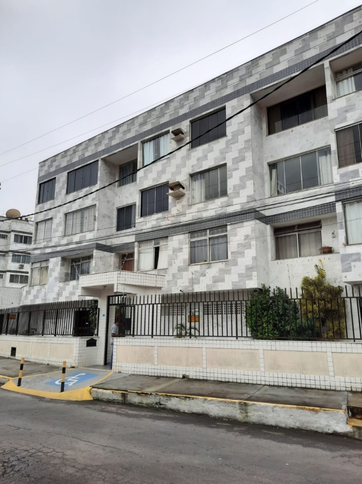 APARTAMENTO CHARMOSO PRÓXIMO À PRAIA DO FORTE, CABO FRIO/RJ