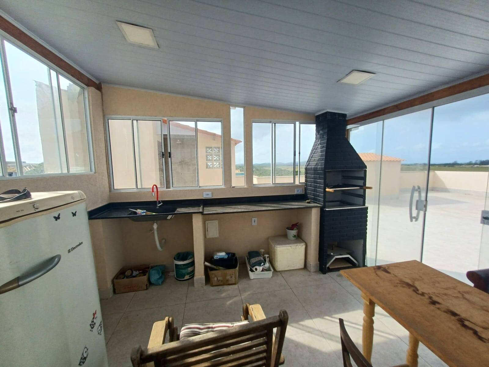 APARTAMENTO COM DIREITO A TERRAÇO À VENDA - CABO FRIO/RJ