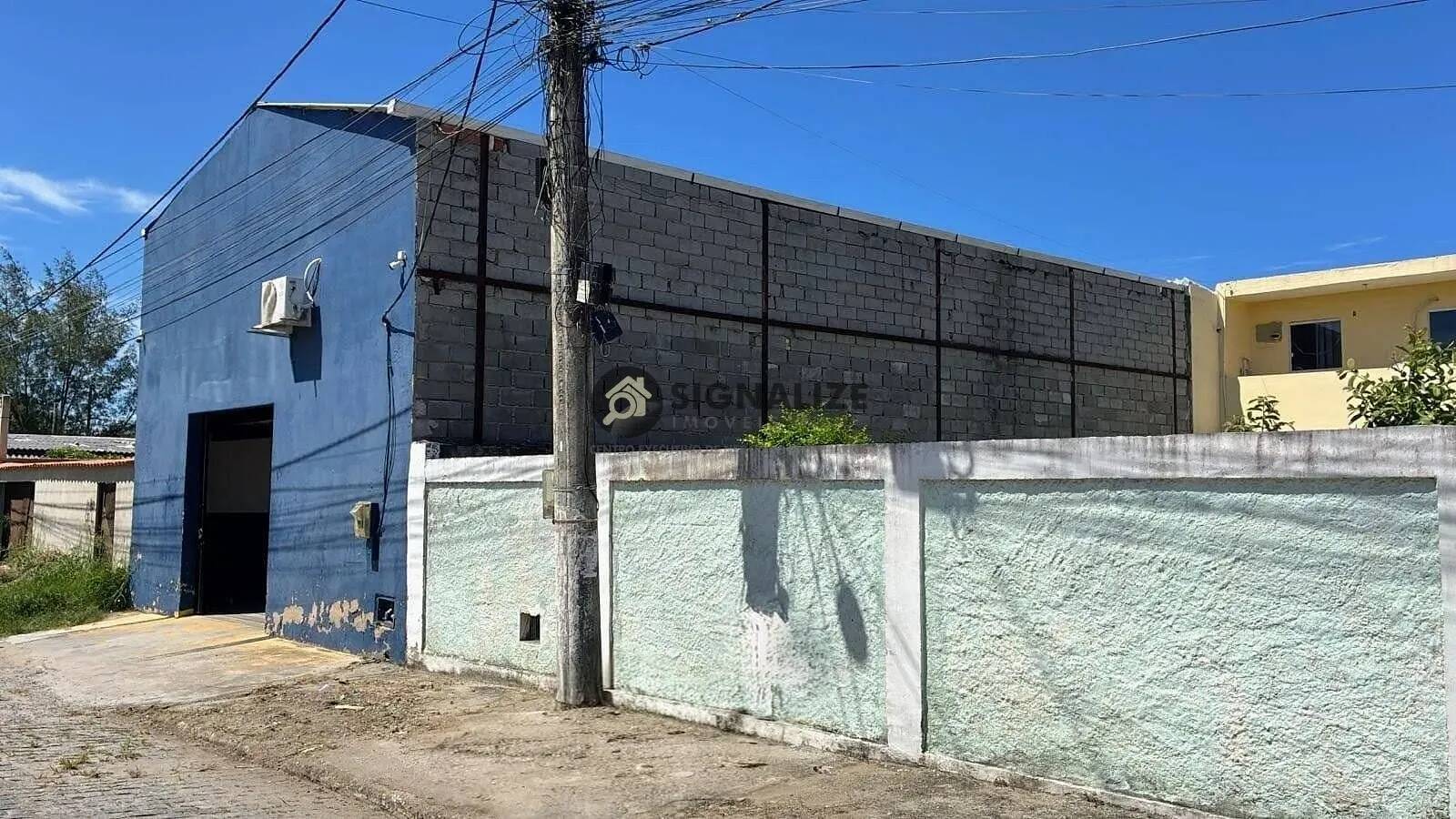 R$ 4.000 MIL-Galpão  para locação, Praia do Siqueira, Cabo Frio, RJ