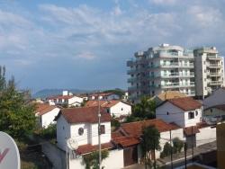 #077 - Apartamento para Venda em Cabo Frio - RJ