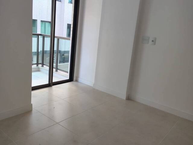 #3563 - Apartamento para Venda em Cabo Frio - RJ - 3
