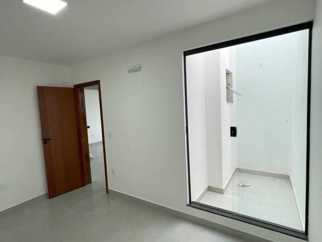 #3668 - Apartamento para Locação em Cabo Frio - RJ - 3