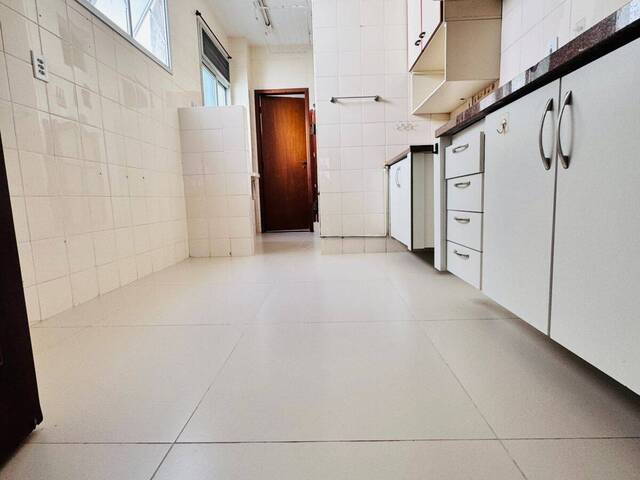 Apartamento para Venda em Cabo Frio - 4