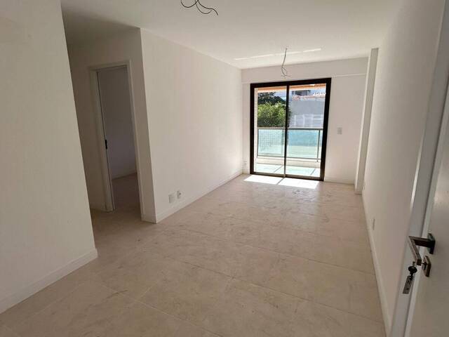 Apartamento para Venda em Cabo Frio - 2