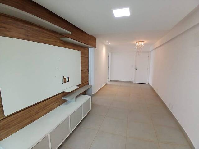 #4268 - Apartamento para Venda em Cabo Frio - RJ - 2