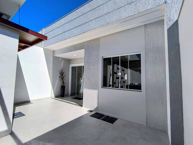 #3742 - Casa Independente para Venda em Cabo Frio - RJ - 2