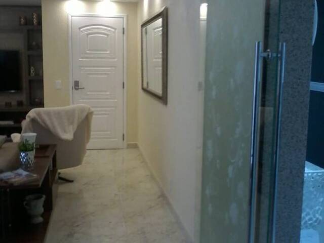 #053 - Apartamento para Venda em Cabo Frio - RJ