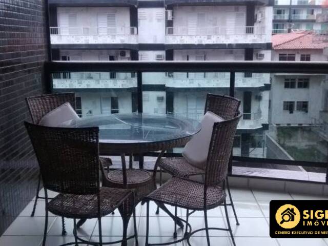 #004 - Apartamento para Venda em Cabo Frio - RJ - 2