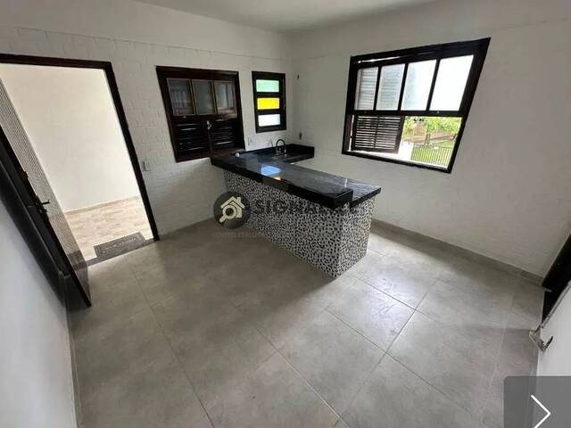 Apartamento para Venda em Cabo Frio - 4