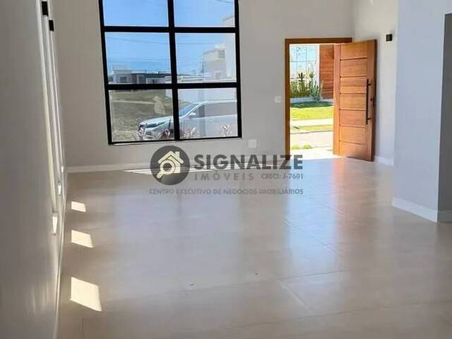 #4226 - Casa para Venda em Cabo Frio - RJ - 2