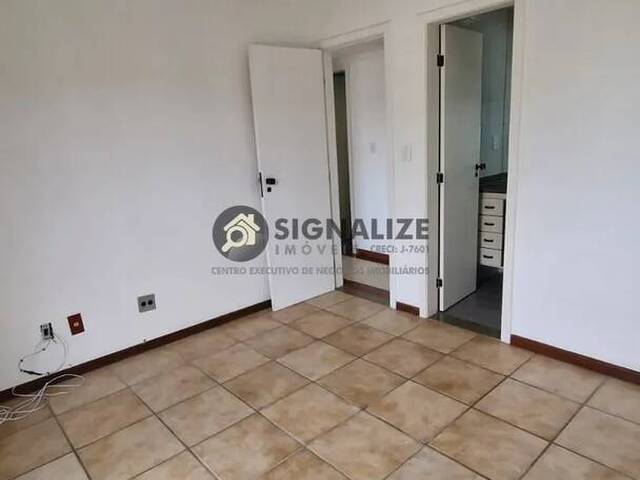 Apartamento para Venda em Cabo Frio - 5
