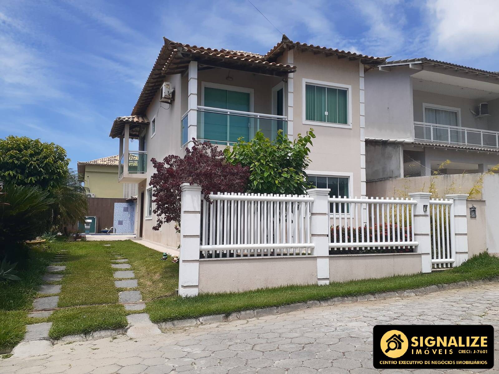 CASA INDEPENDENTE ALTO PADRÃO, CONDOMÍNIO DOS PÁSSAROS - CABO FRIO/RJ