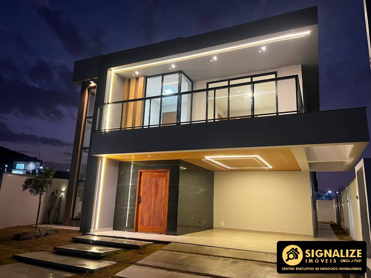 LUXUOSA CASA COM 04 QUARTOS NO CONDOMÍNIO VIVERDE - SÃO PEDRO DA ALDEIA/RJ
