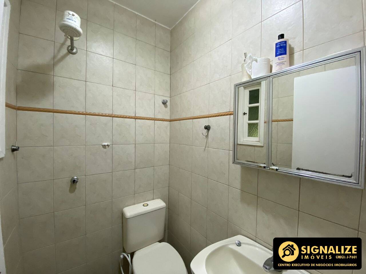 Casa à venda com 6 quartos, 180m² - Foto 9