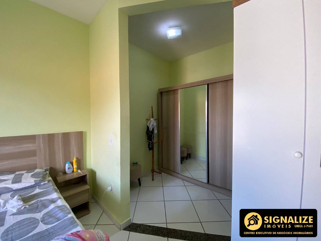 Casa à venda com 6 quartos, 180m² - Foto 18