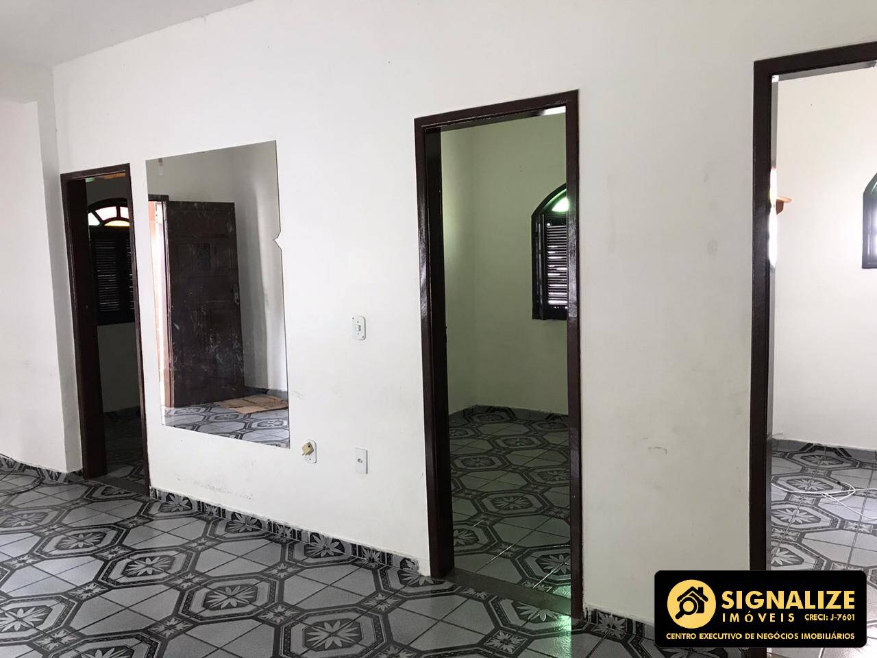 Casa à venda com 6 quartos, 180m² - Foto 24