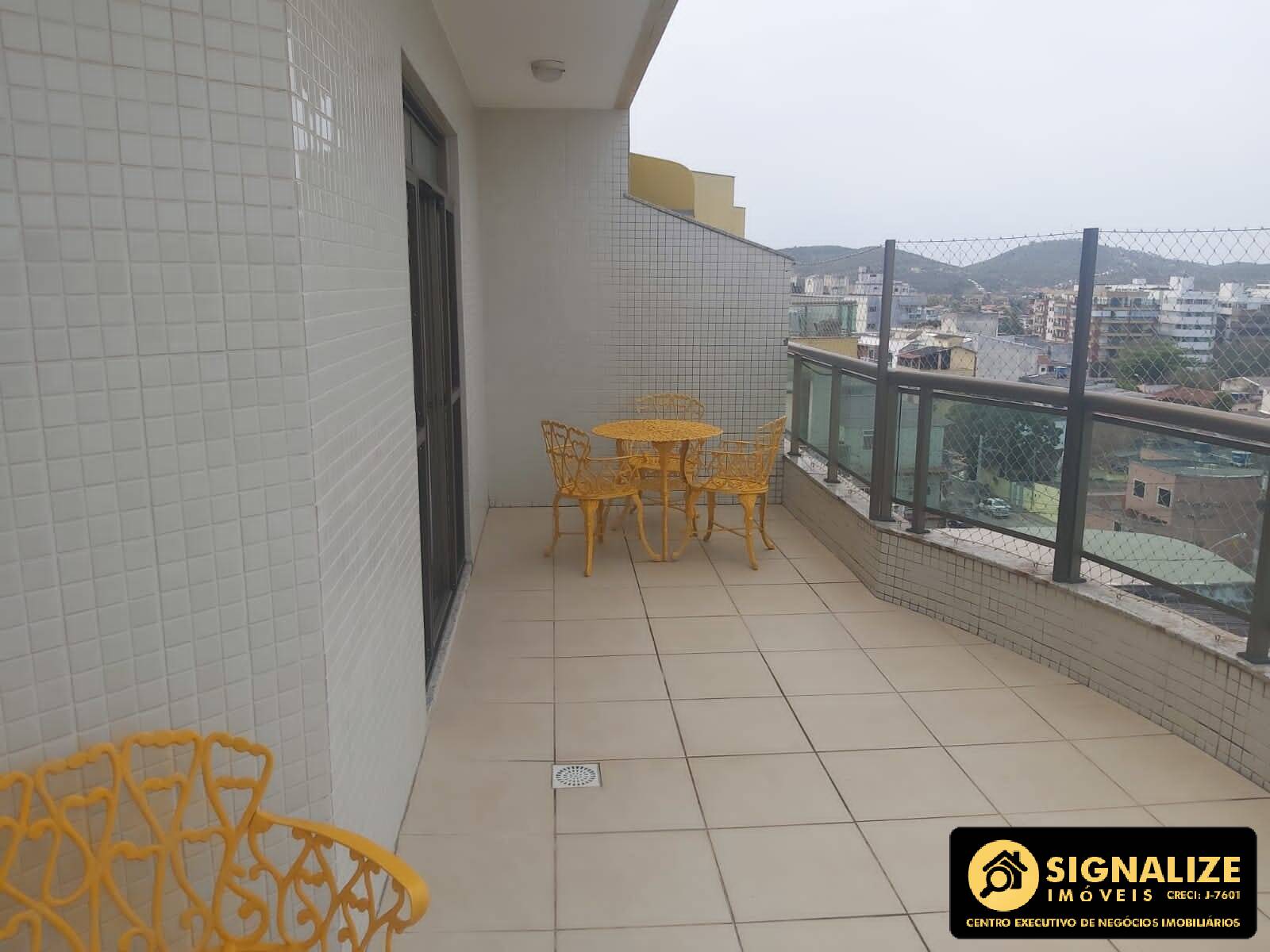 COBERTURA DUPLEX 03 QUARTOS NO CENTRO DE CABO FRIO