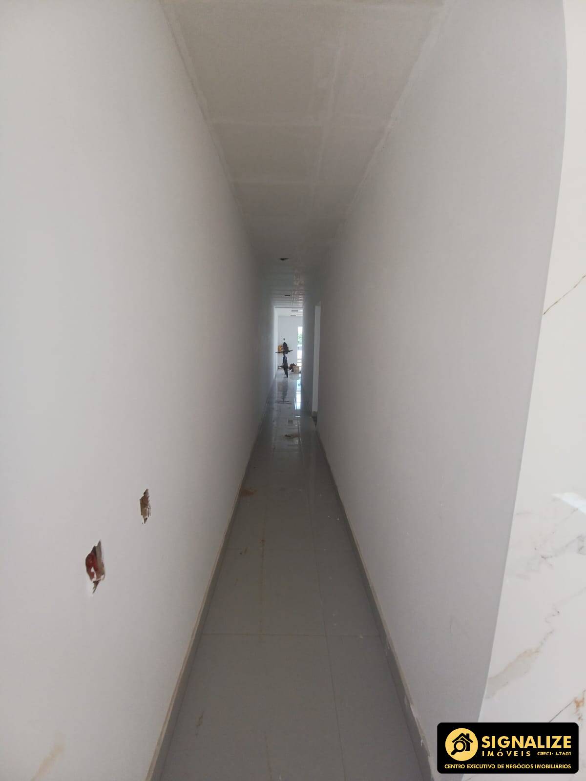 Casa à venda com 3 quartos, 220m² - Foto 12