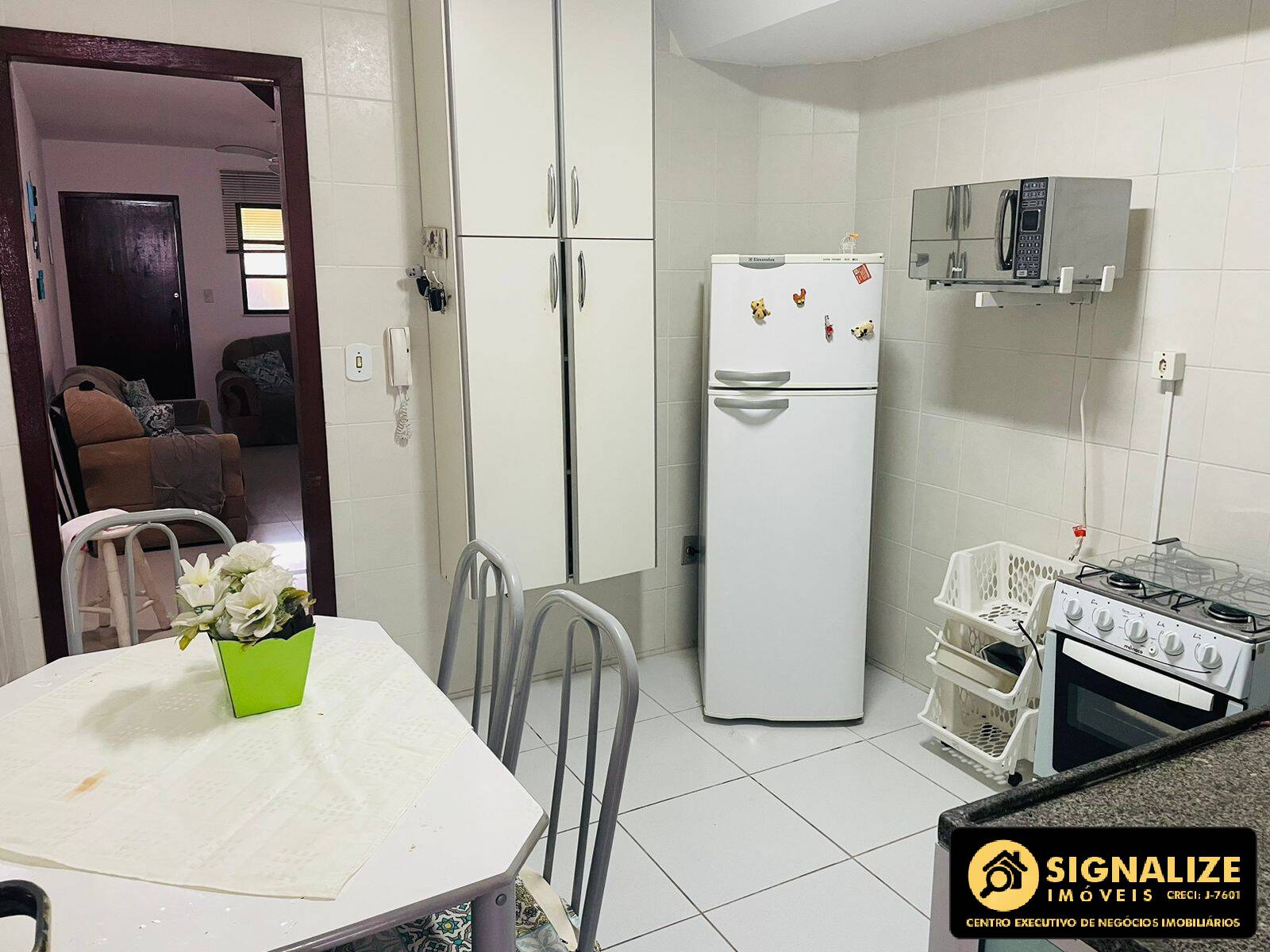 Casa à venda com 2 quartos, 76m² - Foto 6