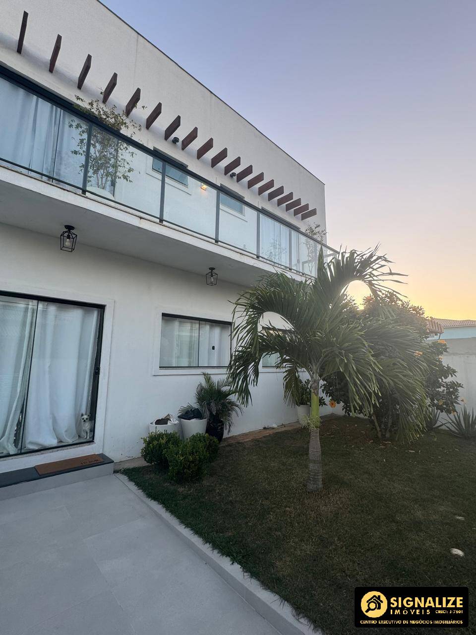 CONFORTO E LAZER! LINDÍSSIMA CASA NO CONDOMÍNIO DOS PÁSSAROS - CABO FRIO/RJ