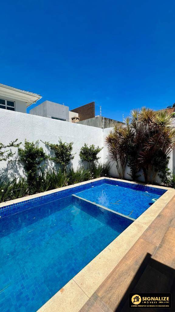 LUXO E CONFORTO! CASA À VENDA COM 04 QUARTOS, NOVO PORTINHO - CABO FRIO/RJ