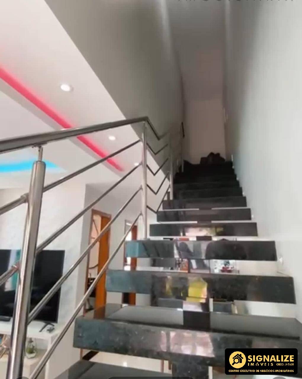 Casa à venda com 3 quartos, 180m² - Foto 9
