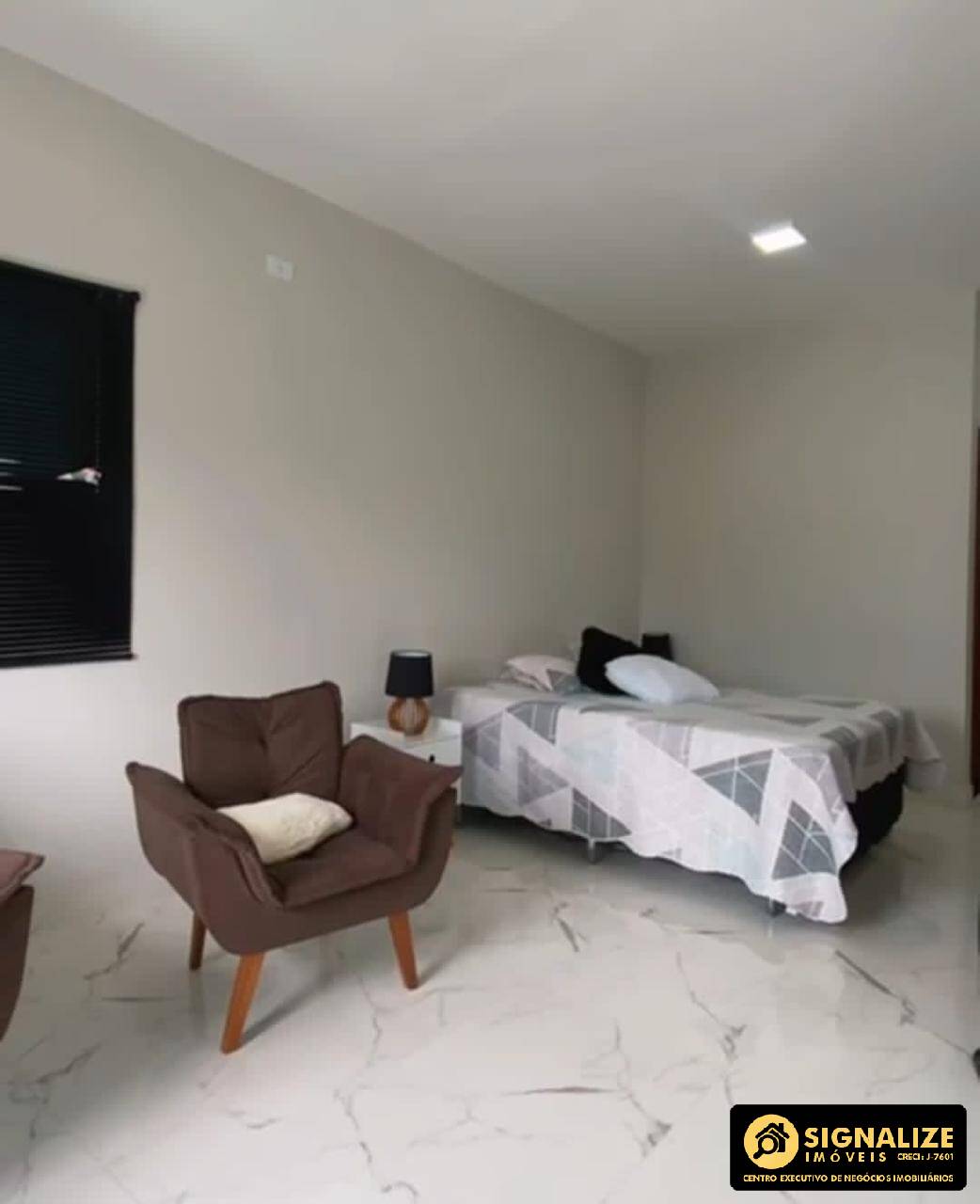 Casa à venda com 3 quartos, 180m² - Foto 16