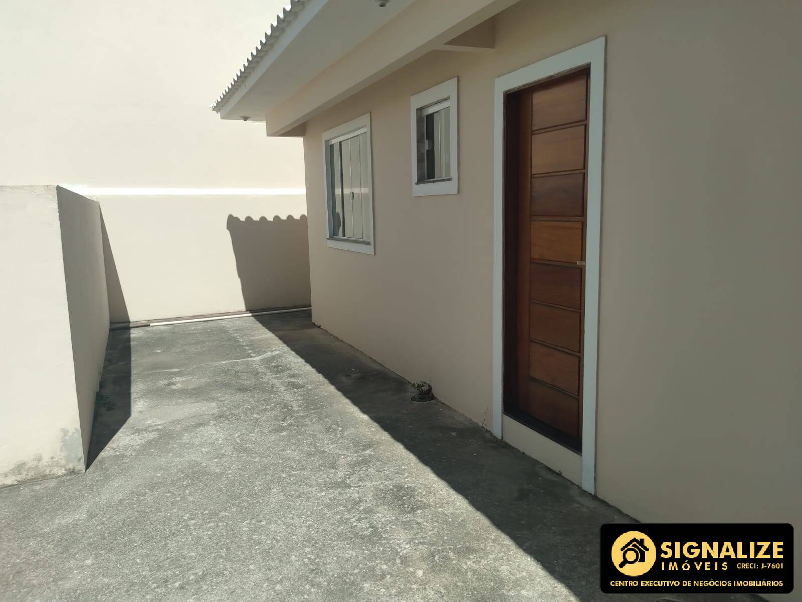 EXCELENTE OPORTUNIDADE, CASA COM 03 QUARTOS - SÃO PEDRO DA ALDEIA/RJ
