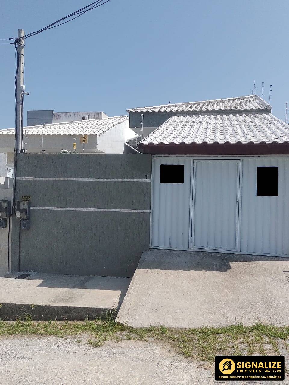 LINDA CASA INDEPENDENTE À VENDA - SÃO PEDRO DA ALDEIA/RJ