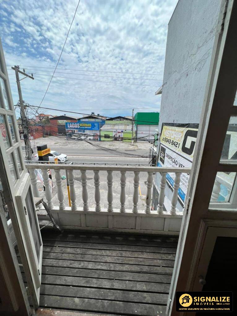 Casa para alugar com 6 quartos, 200m² - Foto 15