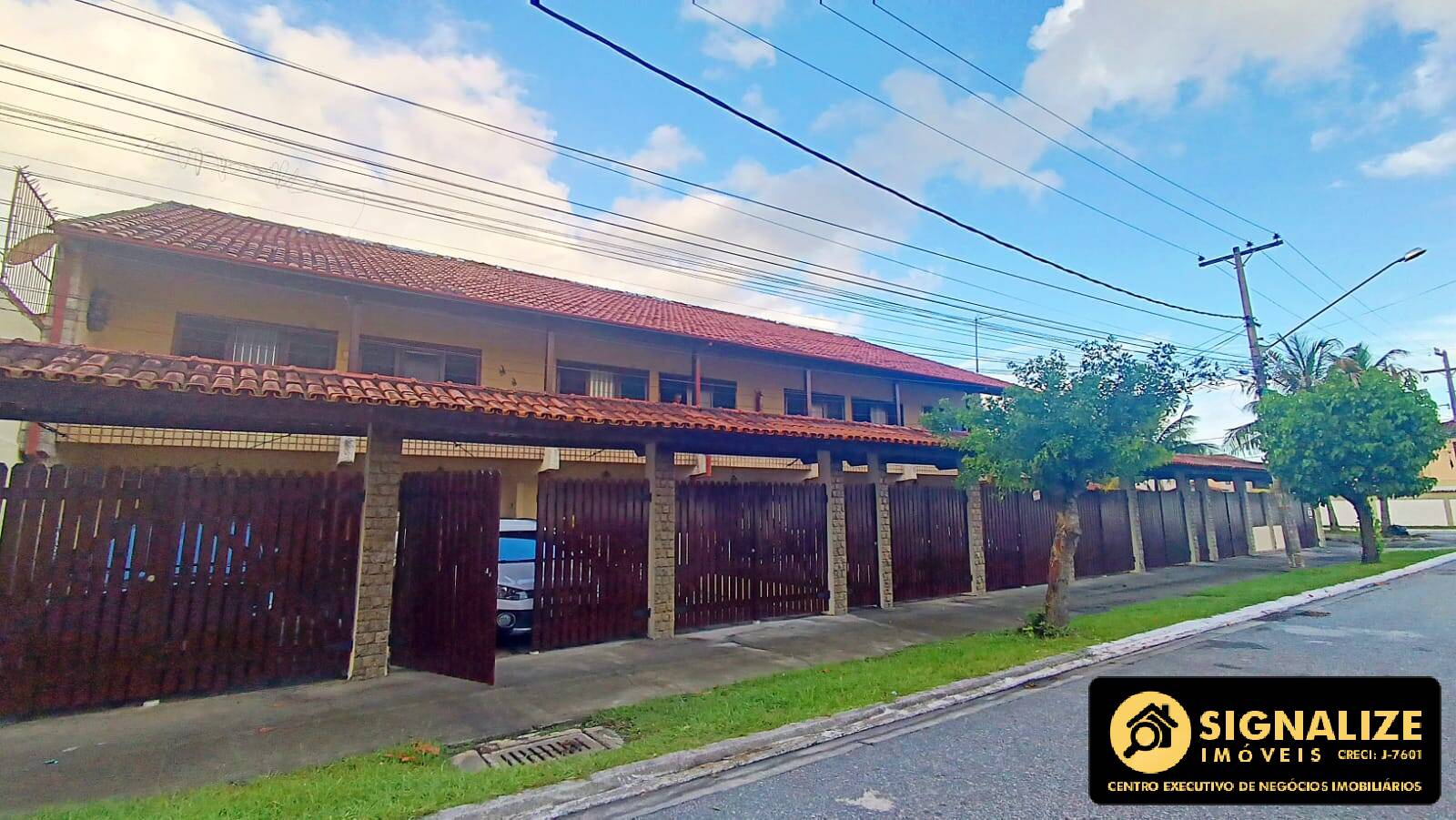 CASA EM CONDOMÍNIO A APENAS 4 MINUTOS DA PRAIA - PERÓ, CABO FRIO/RJ