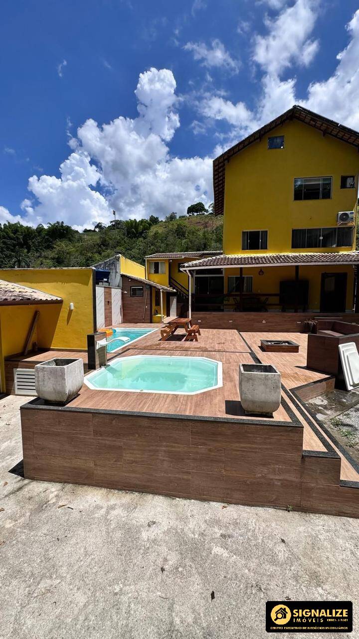 Casa, 4 quartos, 250 m² - Foto 1