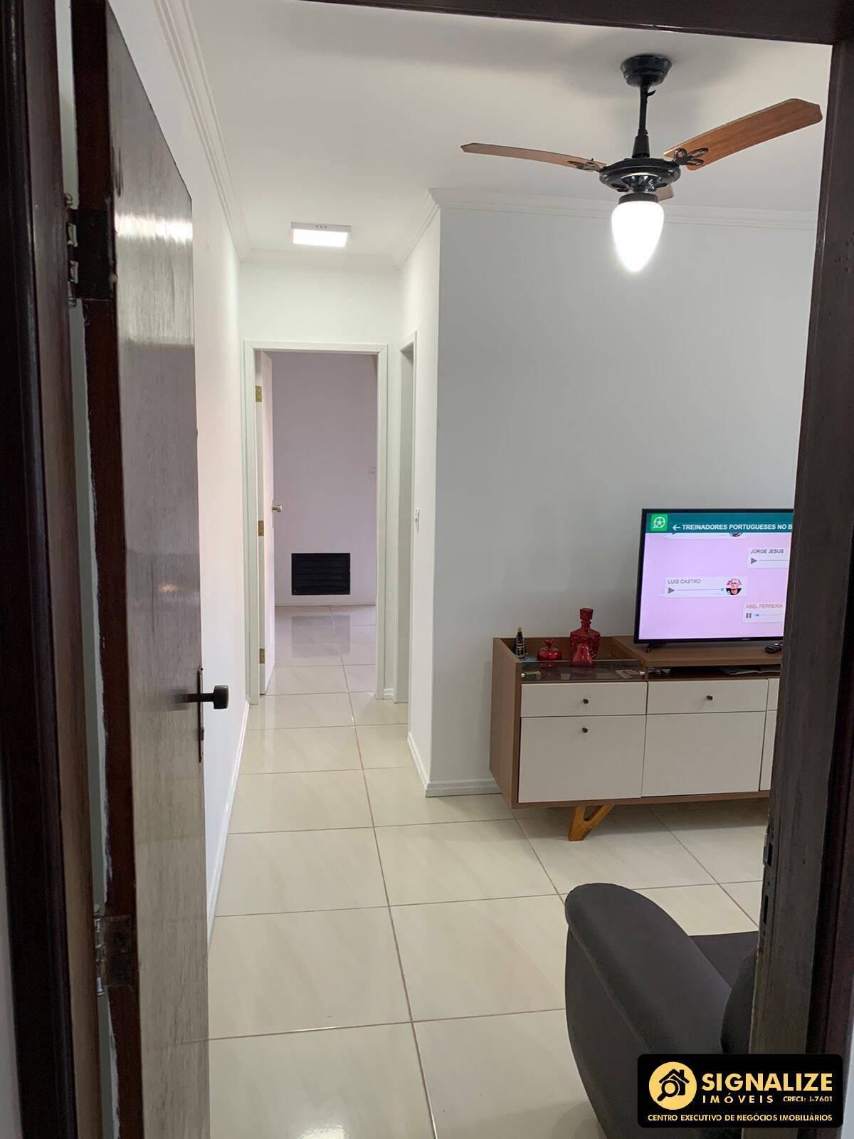 Apartamento à venda com 1 quarto, 36m² - Foto 2