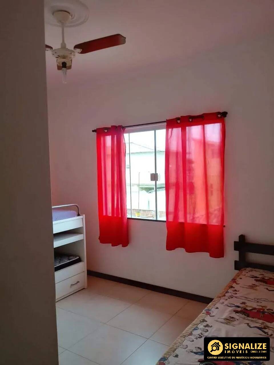 Casa de Condomínio para alugar com 4 quartos, 240m² - Foto 15