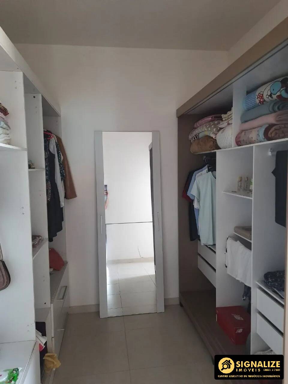 Casa de Condomínio para alugar com 4 quartos, 240m² - Foto 17