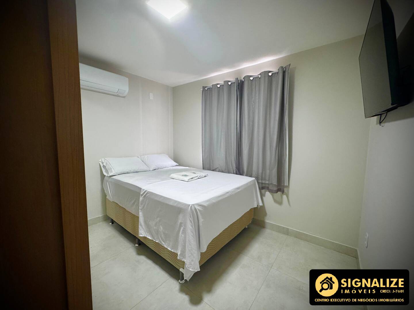 Casa à venda com 2 quartos, 65m² - Foto 11